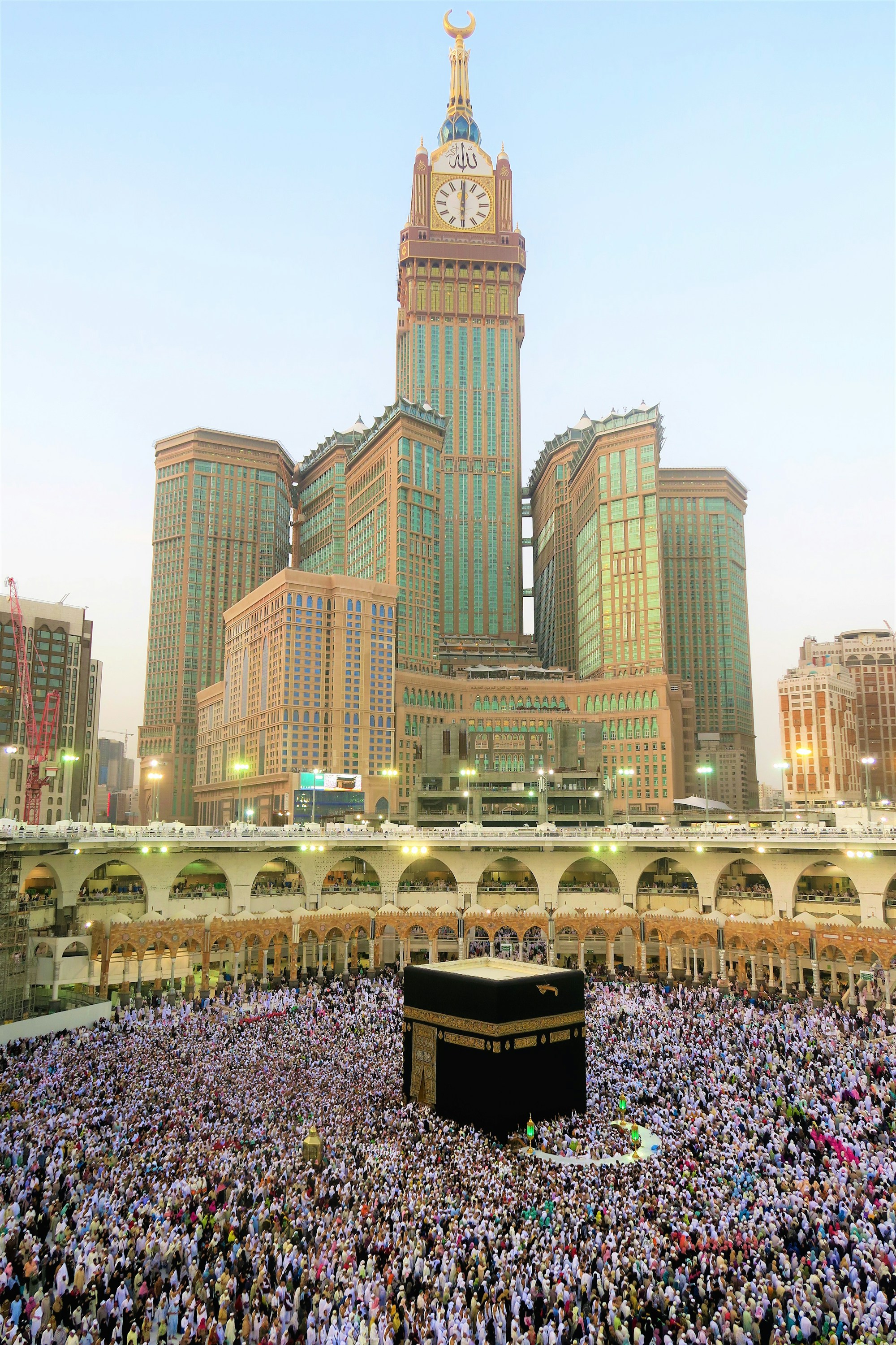 Foto ilustrasi Ka’bah dan kompleks Masjidil Haram